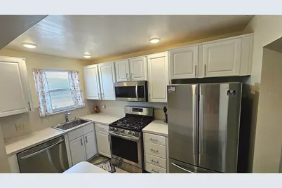 2960 59th Street S #202, Gulfport, FL 33707 - Photo 7