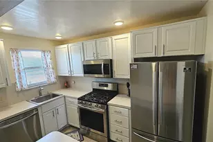 2960 59th Street S, Gulfport, FL 33707 - Photo 7