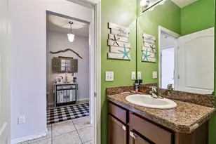 1110 Lauren Manor Loop, Ruskin, FL 33570 - Photo 25
