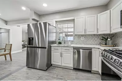 2 S Treasure Drive, Tampa, FL 33609 - Photo 21