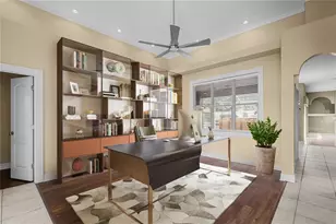 2276 Colony Club Dr, Lakeland, FL 33813 - Photo 7