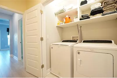260 8th Street N, Saint Petersburg, FL 33701 - Photo 23