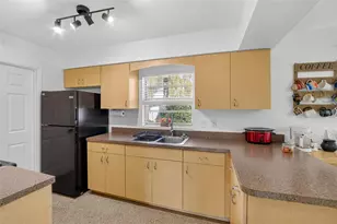 7909 W Pocahontas Ave, Tampa, FL 33615 - Photo 19