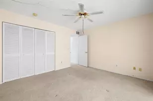 400 Glennes Ln, Dunedin, FL 34698 - Photo 19