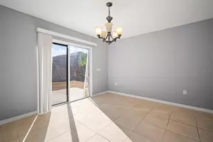 1303 Alhambra Crest Dr, Ruskin, FL 33570 - Photo 21