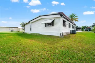 36831 Grace Ave, Zephyrhills, FL 33542 - Photo 23