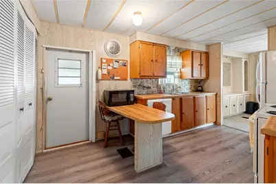 36831 Grace Avenue, Zephyrhills, FL 33542 - Photo 3