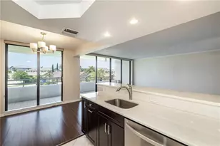 5950 Pelican Bay Plaza S, Gulfport, FL 33707 - Photo 7