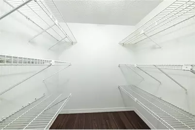 5950 Pelican Bay Plaza S #204, Gulfport, FL 33707 - Photo 19