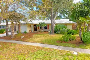 563 Gershwin Dr, Largo, FL 33771 - Photo 13