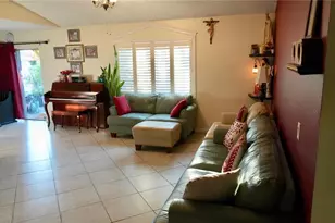 12674 Gorda Cir E, Largo, FL 33773 - Photo 9