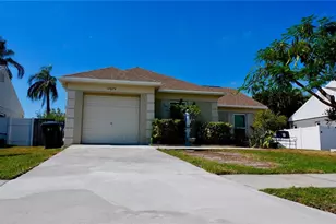 12674 Gorda Cir E, Largo, FL 33773 - Photo 5