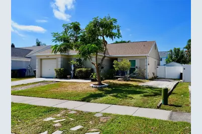 12674 Gorda Circle E, Largo, FL 33773 - Photo 3