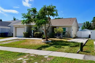 12674 Gorda Cir E, Largo, FL 33773 - Photo 3