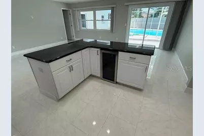8401 Blackstone Court, Tampa, FL 33615 - Photo 3