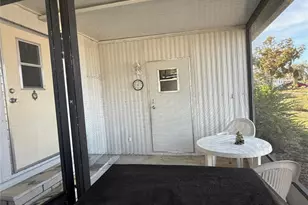 7511 Eastern Cir Dr, Brooksville, FL 34613 - Photo 5