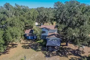 2203 Hidden Pond Rd, Plant City, FL 33565 - Photo 49