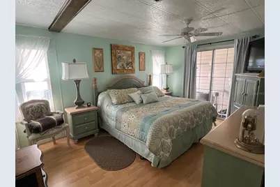 215 Royal Palm Circle, Largo, FL 33778 - Photo 17