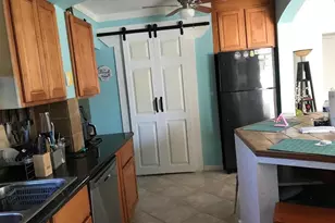 1024 Apache Trail, Clearwater, FL 33755 - Photo 9