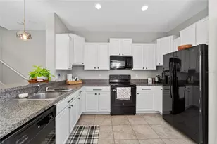 3928 Cat Mint St, Tampa, FL 33619 - Photo 7