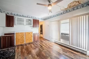 37228 Eileen Ave, Zephyrhills, FL 33542 - Photo 13