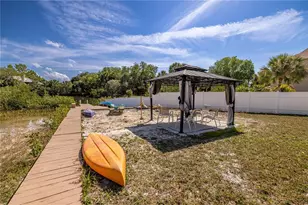 7345 Brightwaters Ct, New Port Richey, FL 34652 - Photo 7