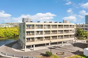 2506 N Rocky Point Dr, Tampa, FL 33607 - Photo 3