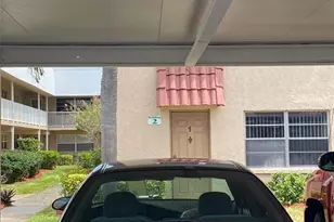 10033 64th Ave N, Saint Petersburg, FL 33708 - Photo 5