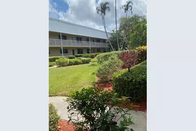 10033 64th Avenue N #1, Saint Petersburg, FL 33708 - Photo 7