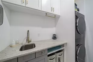 34135 Tompion Wy, Wesley Chapel, FL 33543 - Photo 43