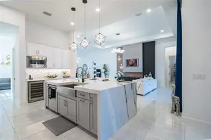 34135 Tompion Wy, Wesley Chapel, FL 33543 - Photo 9