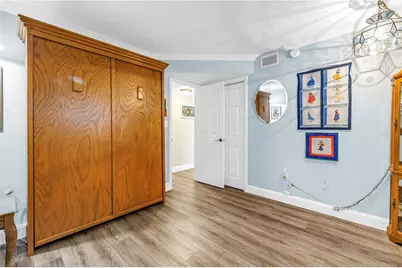 4525 Cove Circle #102, Saint Petersburg, FL 33708 - Photo 11