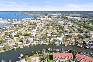 560 Baywood Dr S, Dunedin, FL 34698 - Photo 45