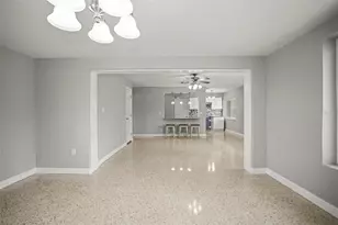 560 Baywood Dr S, Dunedin, FL 34698 - Photo 7