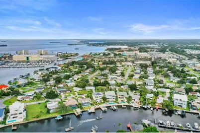 560 Baywood Drive S, Dunedin, FL 34698 - Photo 67