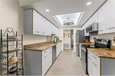 1817 New Bedford Drive, Sun City Center, FL 33573 - Photo 13