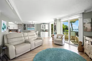 690 Island Way, Clearwater Beach, FL 33767 - Photo 13