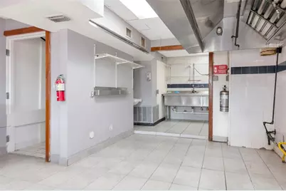 308 E Waters Avenue, Tampa, FL 33604 - Photo 9