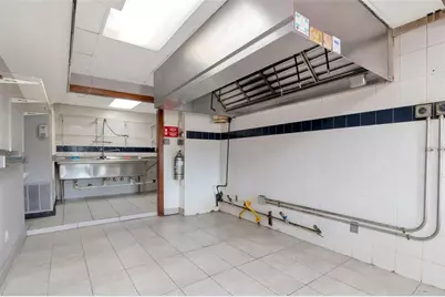 308 E Waters Avenue, Tampa, FL 33604 - Photo 5