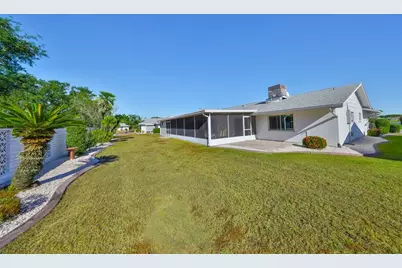1818 Danbury Drive, Sun City Center, FL 33573 - Photo 45