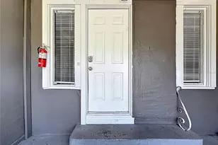 618 17th Ave S, Saint Petersburg, FL 33701 - Photo 1