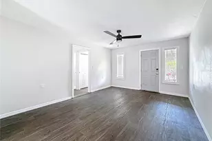 618 17th Ave S, Saint Petersburg, FL 33701 - Photo 5