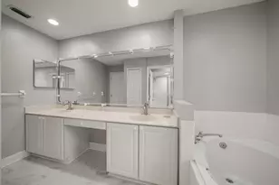 1123 Shipwatch Cir, Tampa, FL 33602 - Photo 31