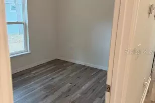 902 W Alsobrook St, Plant City, FL 33563 - Photo 13