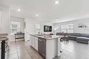 5667 Chorleywood Ln, Wesley Chapel, FL 33545 - Photo 7
