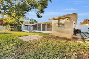 9240 Glen Moor Ln, Port Richey, FL 34668 - Photo 21