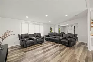 4425 Pine St, Valrico, FL 33596 - Photo 15