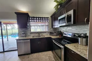 34386 Whispering Oaks Blvd, Dade City, FL 33523 - Photo 25