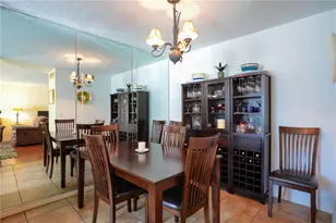 3281 38th Way S, Saint Petersburg, FL 33711 - Photo 3