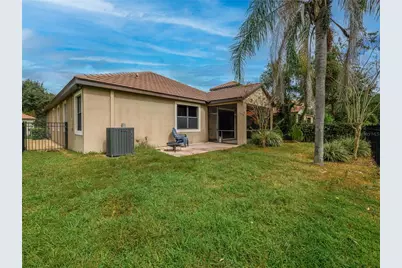 8249 Dunham Station Drive, Tampa, FL 33647 - Photo 31